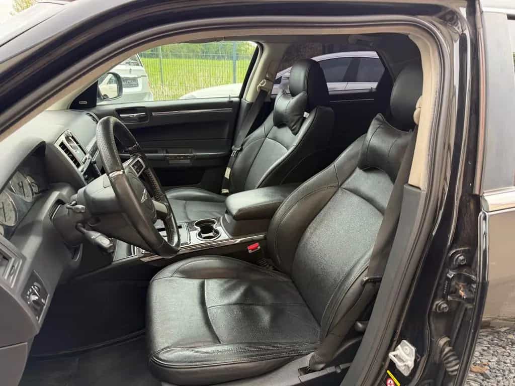 Chrysler 300C +Leder+Navi+SSD+Xenon+22 Zoll+top Optik+WPC+ 08/2010-photo-7