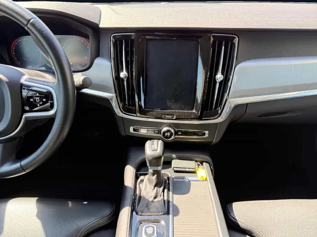 Volvo S90 Lim./Automatik/Leder/Navi/LED/Kamera 09/2018-photo-14