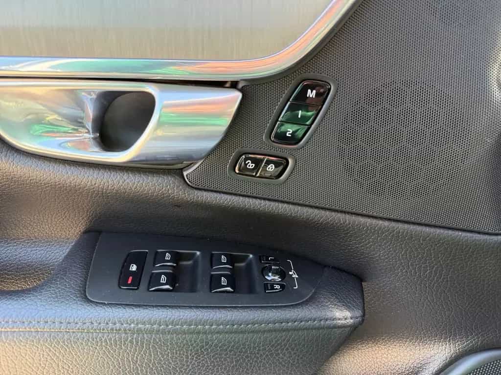 Volvo S90 Lim./Automatik/Leder/Navi/LED/Kamera 09/2018-photo-18
