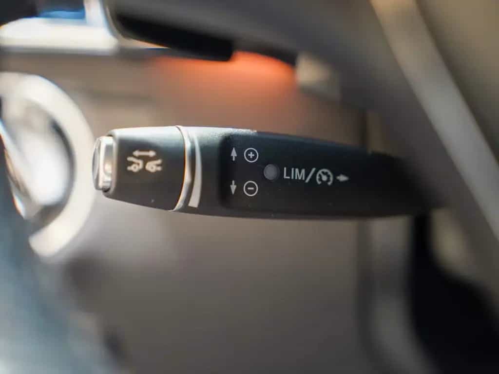 Mercedes-Benz GLE-Class 400 4M AMG Line Pano AIRMATIC 360° COMAND 03/2018-photo-22