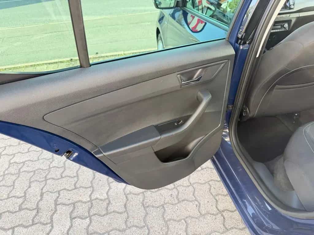 Skoda Fabia Clever AUTOMATIK/KLIMA/NAVI/1HAND 02/2018-photo-11