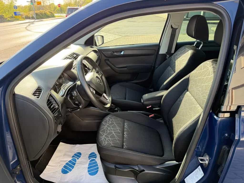 Skoda Fabia Clever AUTOMATIK/KLIMA/NAVI/1HAND 02/2018-photo-13