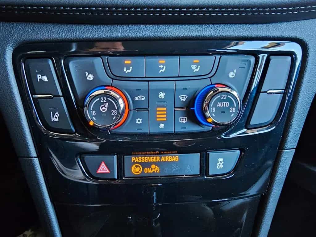 Opel Mokka X 1.4 Ultimate Leder Navi Kamera Bose LED 09/2019-photo-23