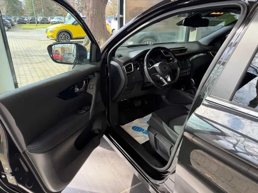 Nissan Qashqai 1.3 DIG-T N-Connecta LED+Navi+SHZ+360+LM 03/2020-photo-10
