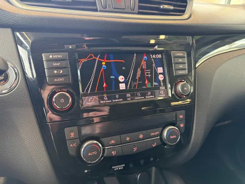 Nissan Qashqai 1.3 DIG-T N-Connecta LED+Navi+SHZ+360+LM 03/2020-photo-16