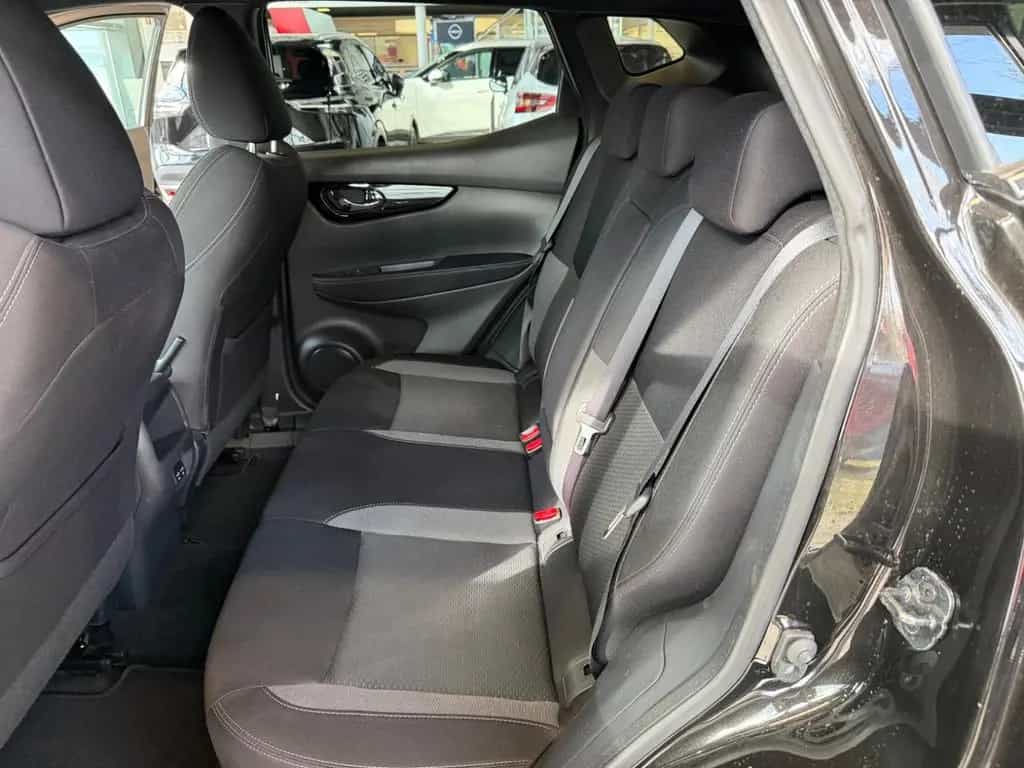 Nissan Qashqai 1.3 DIG-T N-Connecta LED+Navi+SHZ+360+LM 03/2020-photo-23