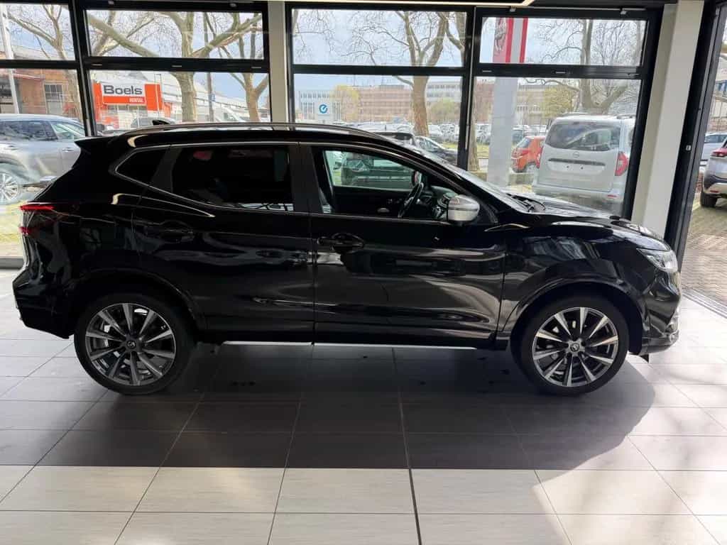 Nissan Qashqai 1.3 DIG-T N-Connecta LED+Navi+SHZ+360+LM 03/2020-photo-4