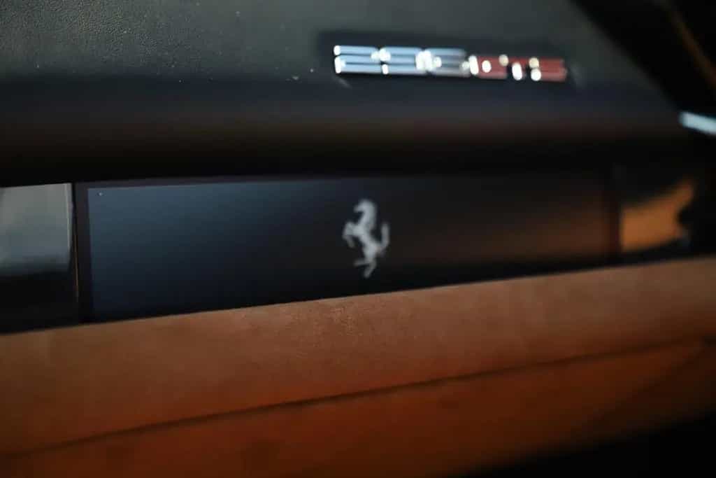 Ferrari 296 GTS Lift LED Carbon Lenkrad Hifi Premium 02/2025-photo-22