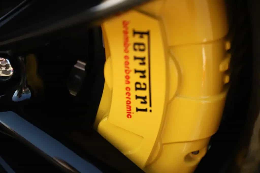 Ferrari 296 GTS Lift LED Carbon Lenkrad Hifi Premium 02/2025-photo-7
