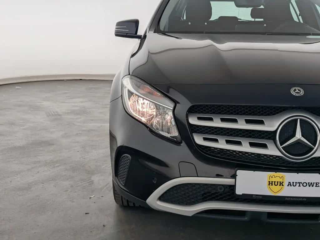 Mercedes-Benz GLA 180 (EURO 6d-TEMP) NAVI+RFK+SHZ+TEMP+ 10/2018-photo-2