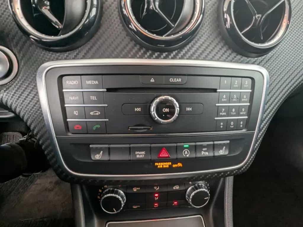 Mercedes-Benz GLA 180 (EURO 6d-TEMP) NAVI+RFK+SHZ+TEMP+ 10/2018-photo-20