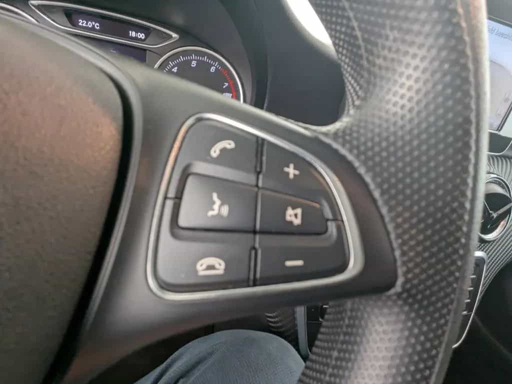 Mercedes-Benz GLA 180 (EURO 6d-TEMP) NAVI+RFK+SHZ+TEMP+ 10/2018-photo-23