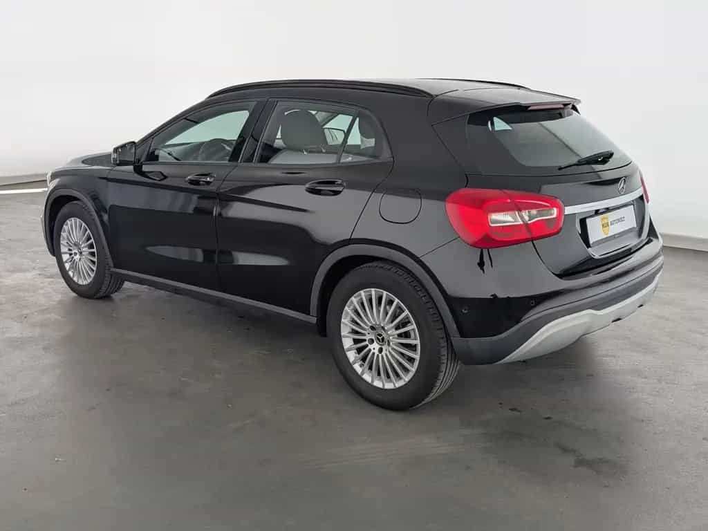 Mercedes-Benz GLA 180 (EURO 6d-TEMP) NAVI+RFK+SHZ+TEMP+ 10/2018-photo-8