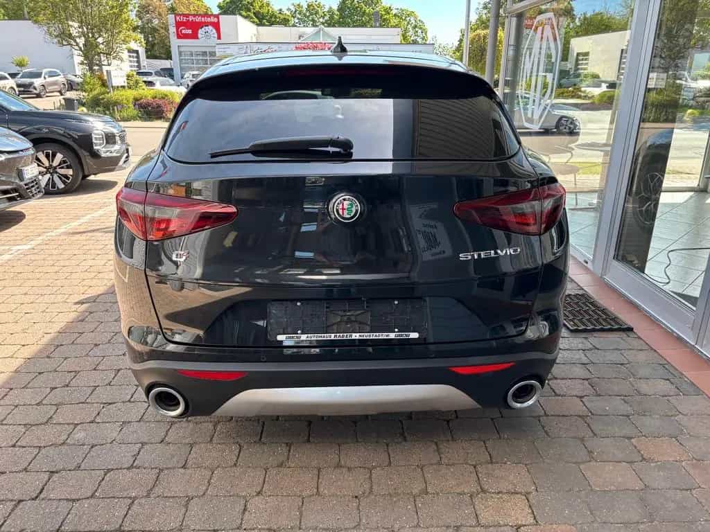 Alfa Romeo Stelvio Super Q4 280 PS *Navi* 09/2019-photo-4
