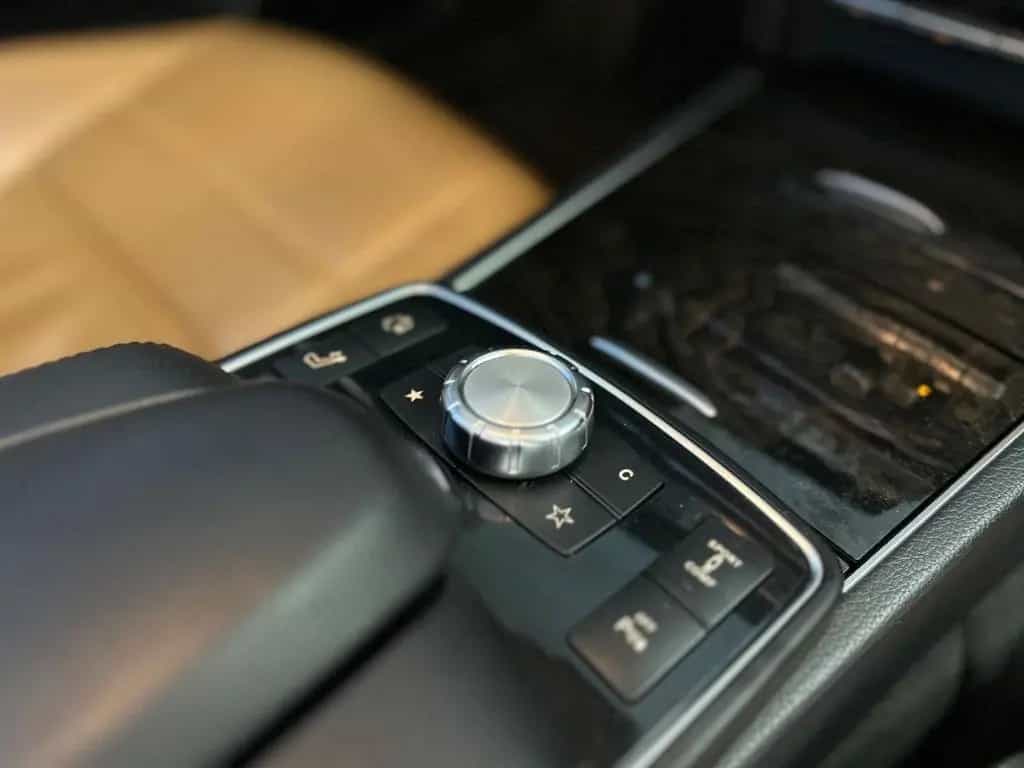 Mercedes-Benz E 300 Cabrio *AMG-Line* BlueEfficiency 08/2013-photo-11