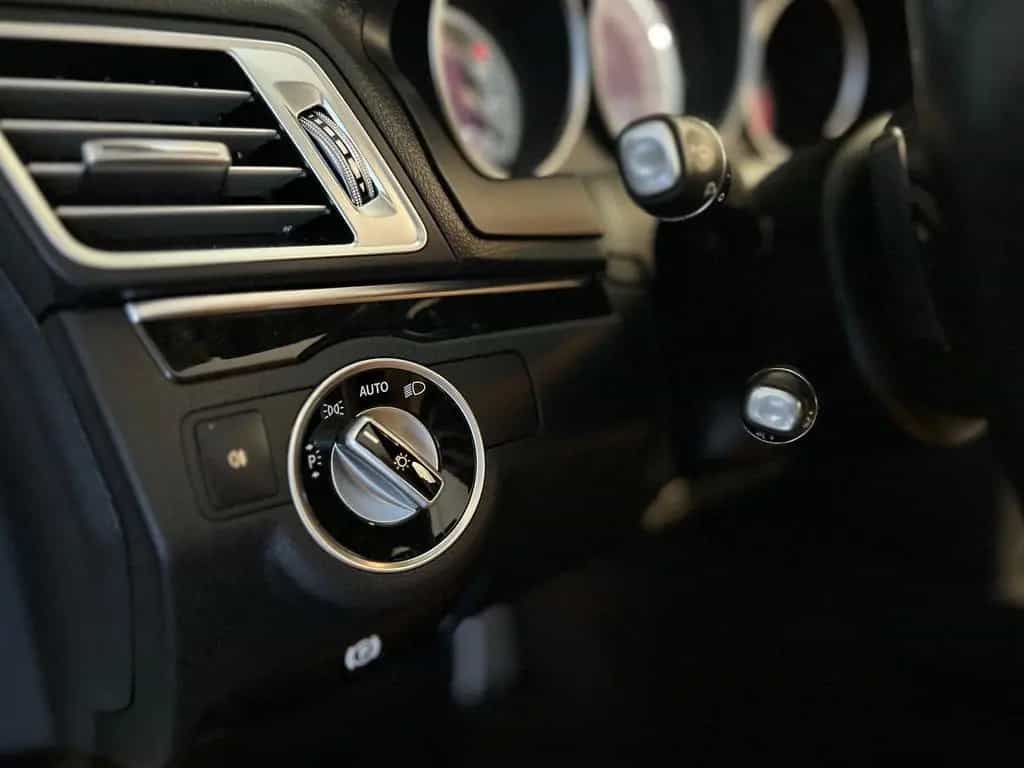 Mercedes-Benz E 300 Cabrio *AMG-Line* BlueEfficiency 08/2013-photo-17