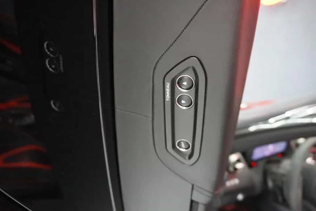 McLaren 720S 03/2019-photo-18
