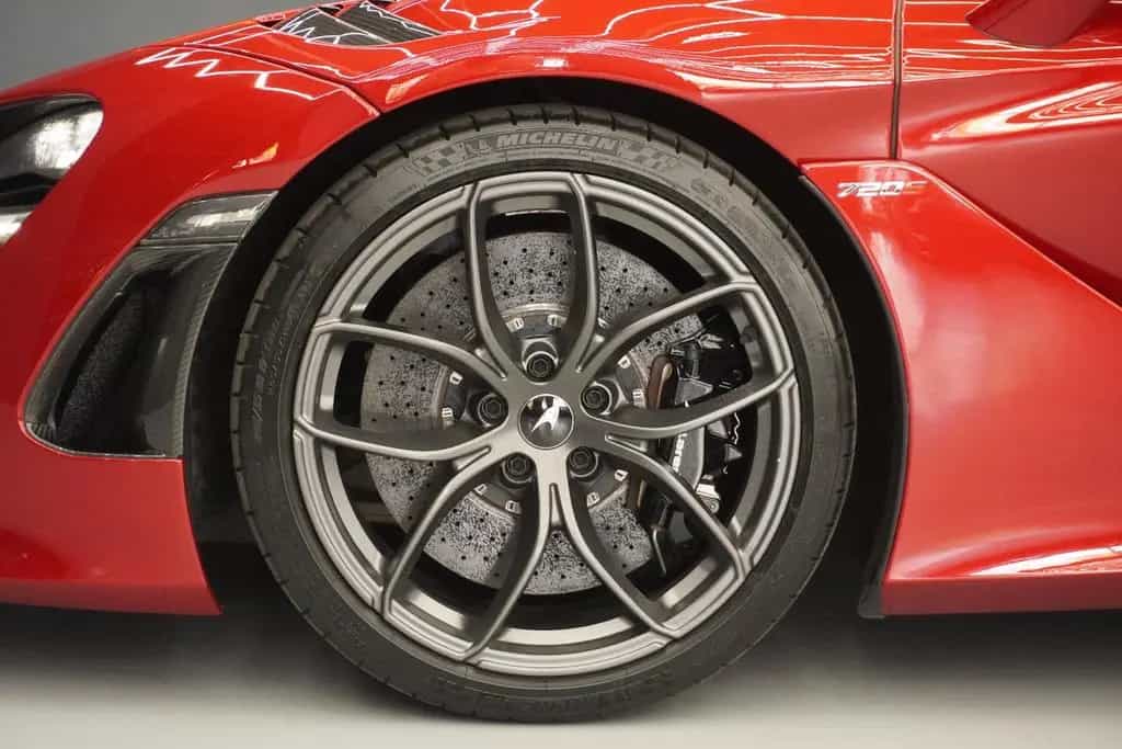 McLaren 720S 03/2019-photo-5