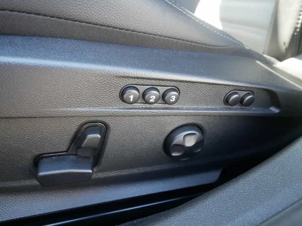 Alfa Romeo Giulia VELOCE 2.0 TURBO 16V 280 PS AT TECHNOLOGI 01/2025-photo-11