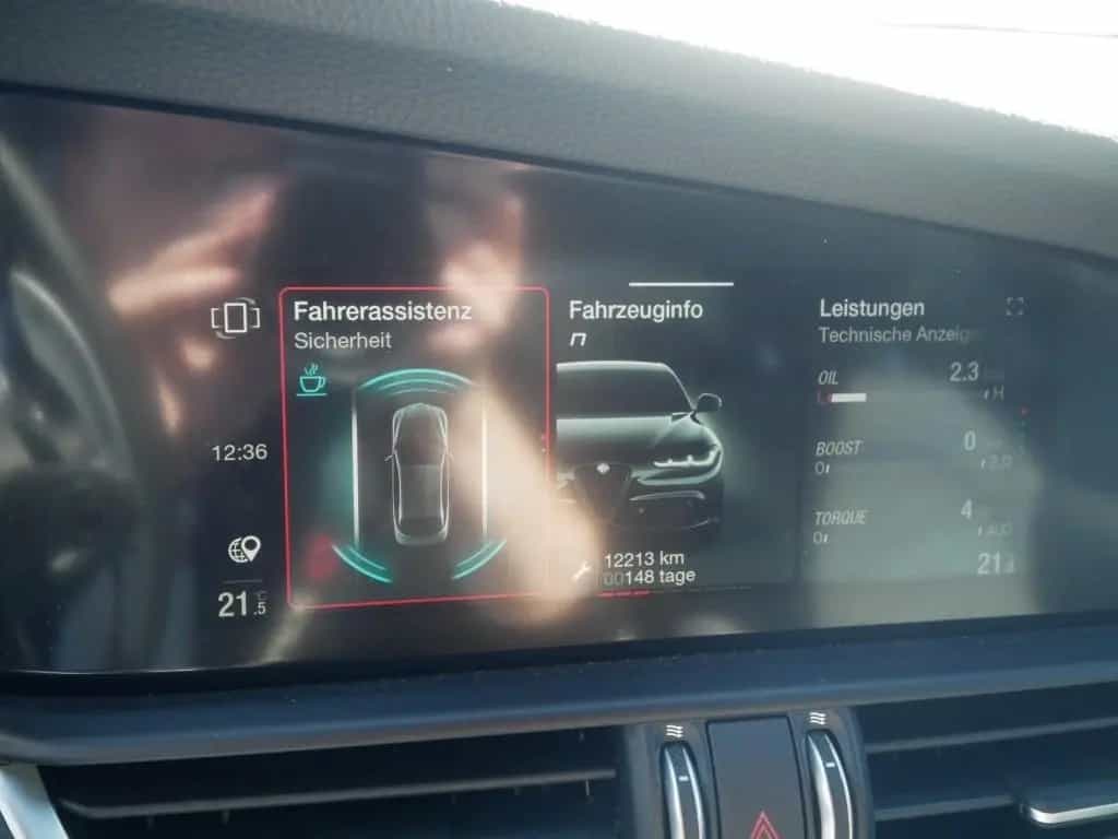 Alfa Romeo Giulia VELOCE 2.0 TURBO 16V 280 PS AT TECHNOLOGI 01/2025-photo-26