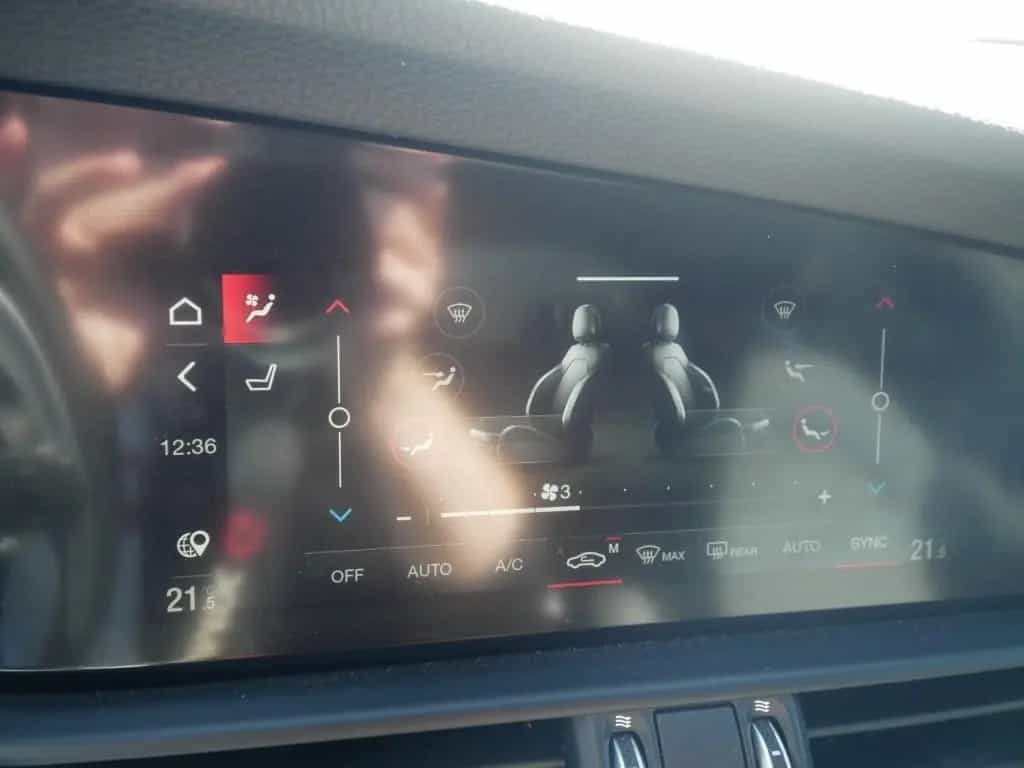 Alfa Romeo Giulia VELOCE 2.0 TURBO 16V 280 PS AT TECHNOLOGI 01/2025-photo-27