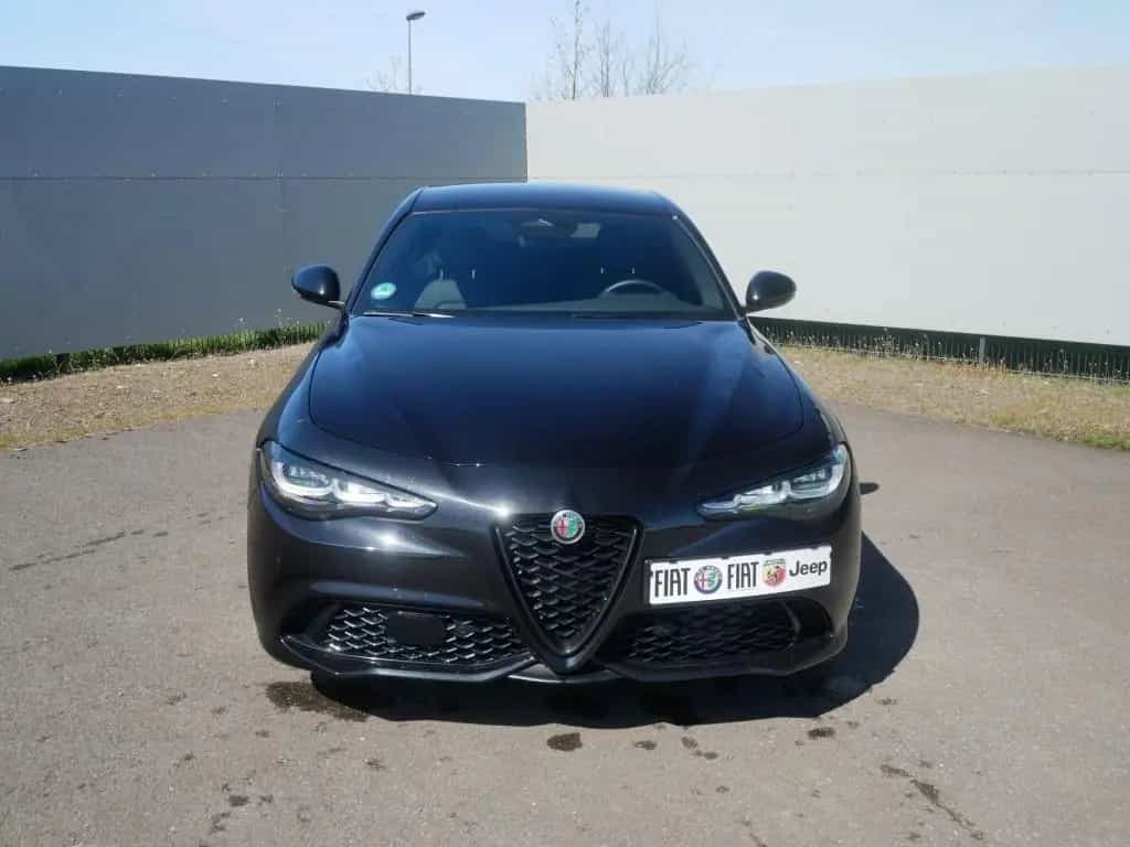 Alfa Romeo Giulia VELOCE 2.0 TURBO 16V 280 PS AT TECHNOLOGI 01/2025-photo-7