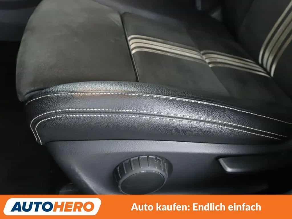 Mercedes-Benz A-Class 180 BlueEfficiency AMG Sport Aut.*NAVI*LED*PDC 01/2018-photo-25