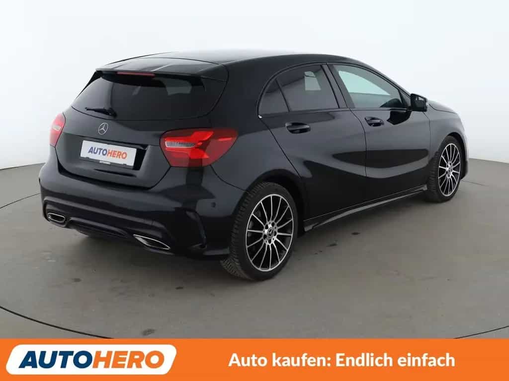 Mercedes-Benz A-Class 180 BlueEfficiency AMG Sport Aut.*NAVI*LED*PDC 01/2018-photo-5