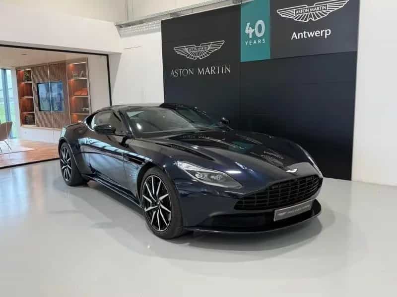 Aston Martin DB11 V12 Coupe 07/2017-photo-0