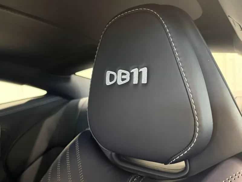 Aston Martin DB11 V12 Coupe 07/2017-photo-14
