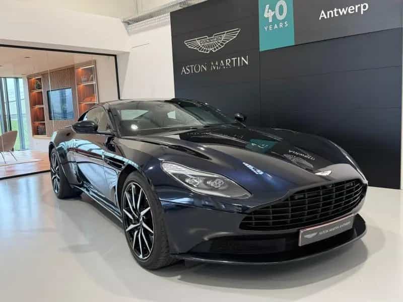 Aston Martin DB11 V12 Coupe 07/2017-photo-25