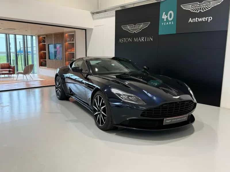 Aston Martin DB11 V12 Coupe 07/2017-photo-29