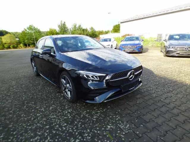 Mercedes-Benz A-Class 200 AMG Line Premium Standheizung AHK Burmeste 05/2024-photo-11