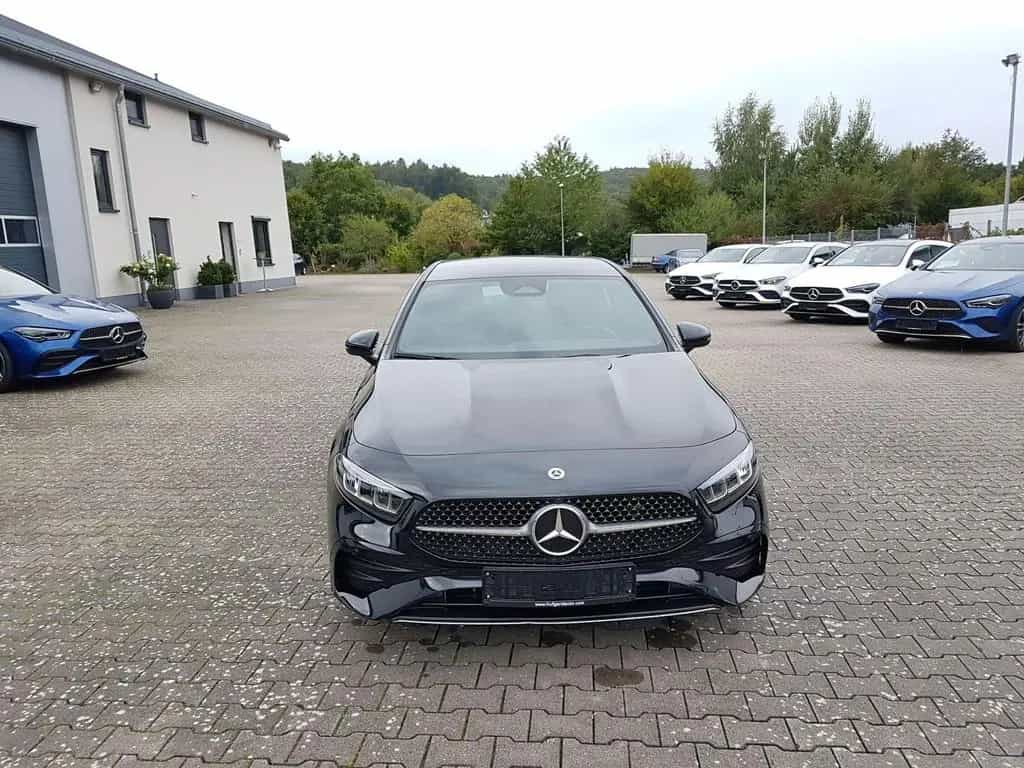 Mercedes-Benz A-Class 200 AMG Line Premium Standheizung AHK Burmeste 05/2024-photo-5