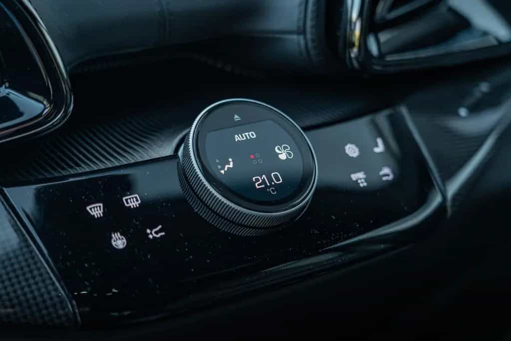 Ferrari Purosangue *FULL CARBON  *FULL PPF * NOVITEC 05/2024-photo-23