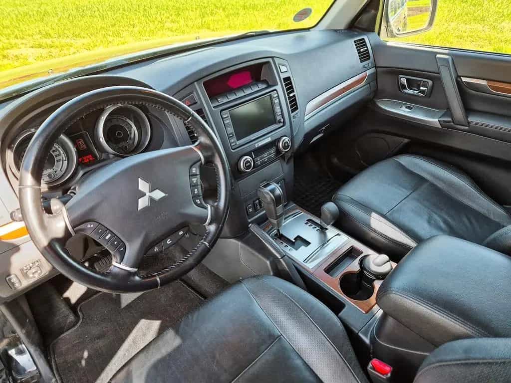 Mitsubishi Pajero 3,2 DI-D 4WD Instyle, Automatik 07/2012-photo-7