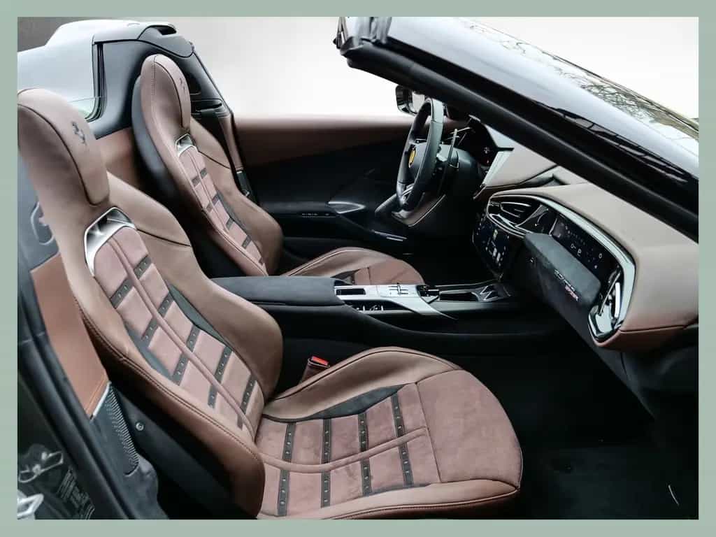 Ferrari 12Cilindri Spider 03/2026-photo-14