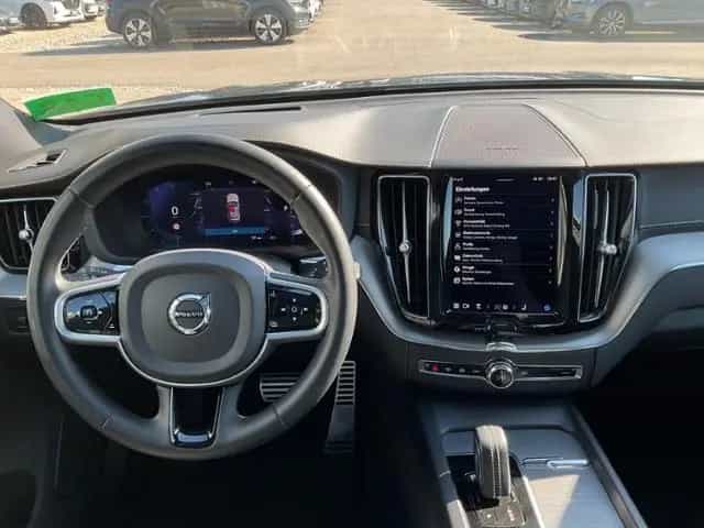 Volvo XC60 B5 R Design AWD AHK ACC HUD 360° 02/2022-photo-11