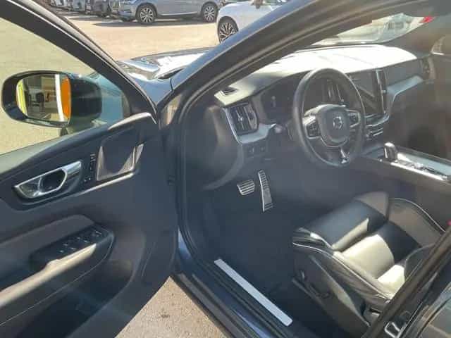 Volvo XC60 B5 R Design AWD AHK ACC HUD 360° 02/2022-photo-14