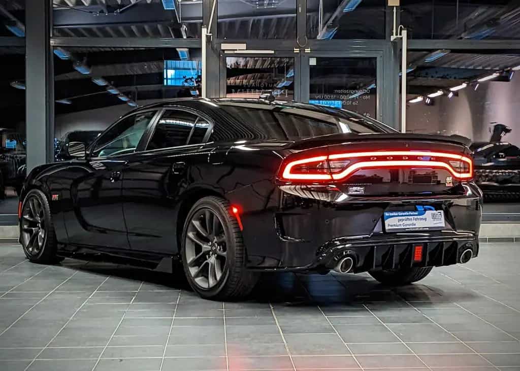Dodge Charger SRT 6.4L V8 HEMI /Kamera/TÜV-Neu! 07/2020-photo-2
