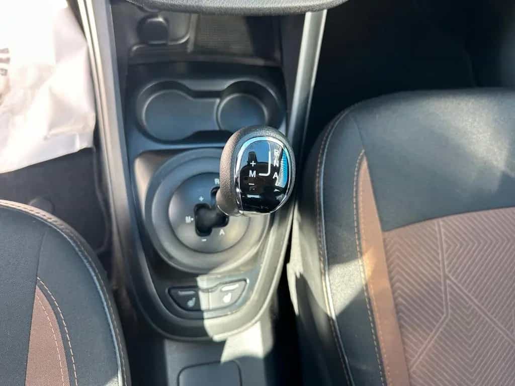 Lada Vesta **Automatik**SHZ**Klima**PDC**Allwetter** 07/2018-photo-13