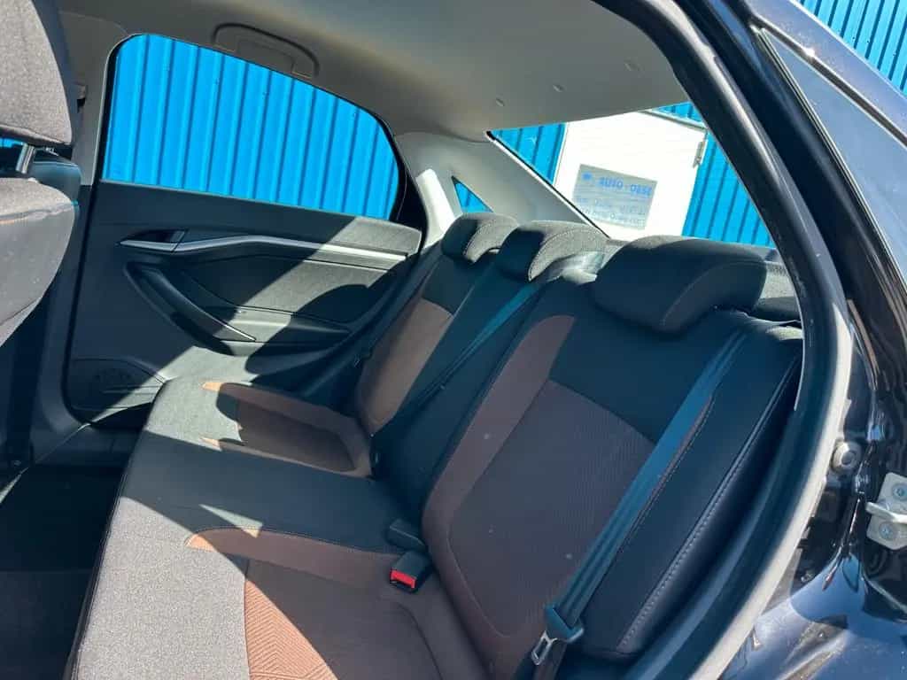 Lada Vesta **Automatik**SHZ**Klima**PDC**Allwetter** 07/2018-photo-16