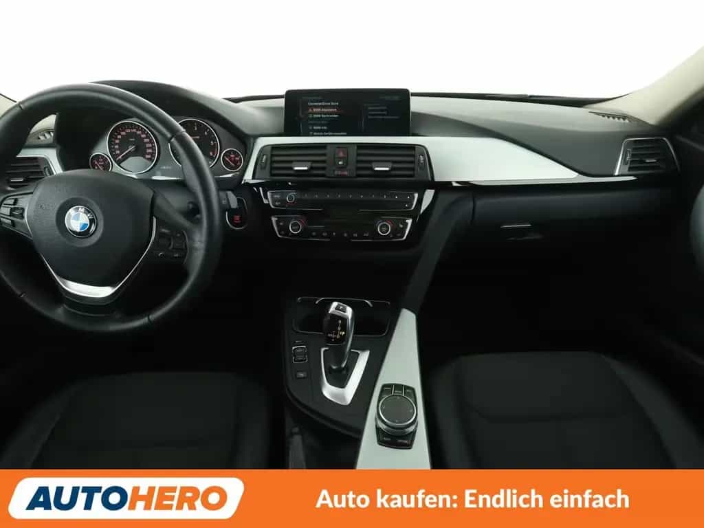 BMW 3 Series 320d xDrive Advantage Aut.*NAVI*LED*TEMPO* 05/2017-photo-11