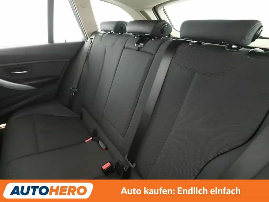 BMW 3 Series 320d xDrive Advantage Aut.*NAVI*LED*TEMPO* 05/2017-photo-13