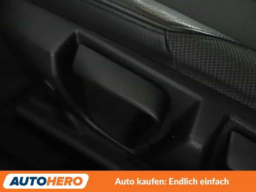 BMW 3 Series 320d xDrive Advantage Aut.*NAVI*LED*TEMPO* 05/2017-photo-28
