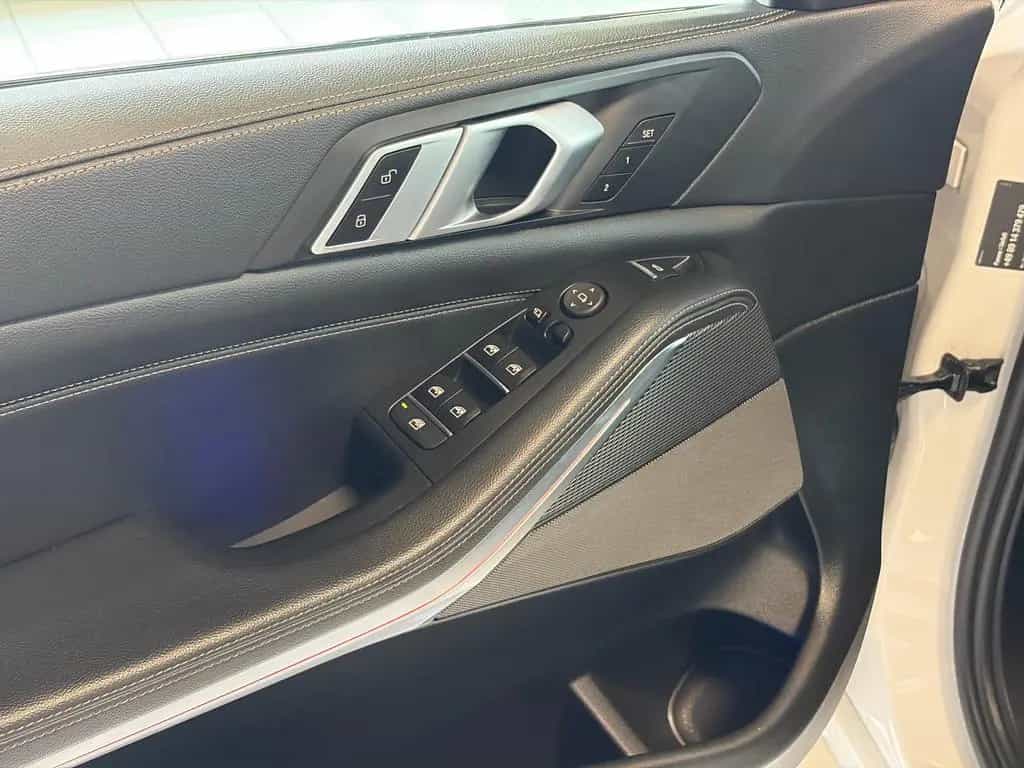 BMW X5 xDrive 30 d M Sport · Gestik · Luft · 360° · 02/2020-photo-27