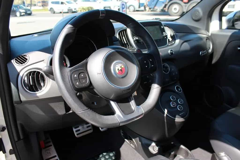 Abarth 595 Turismo 1.4 T-Jet Leder Pano Navi Digital 12/2021-photo-16