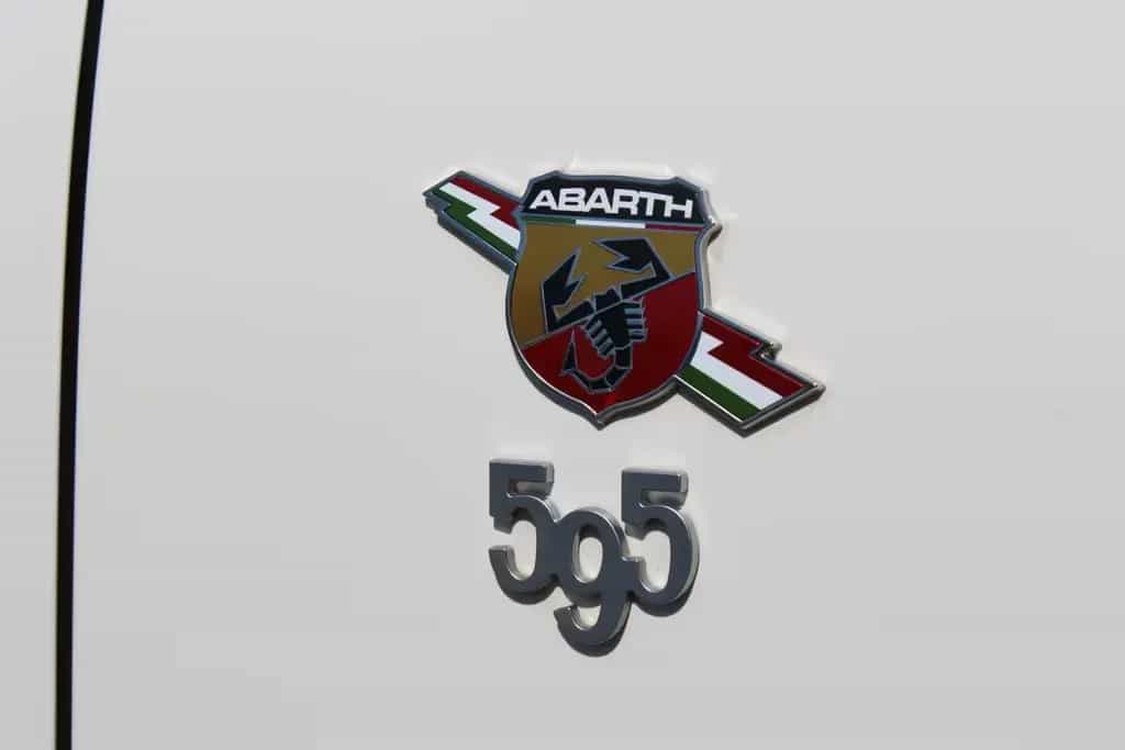 Abarth 595 Turismo 1.4 T-Jet Leder Pano Navi Digital 12/2021-photo-8