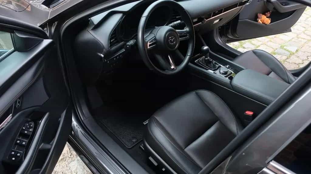 Mazda 3 / 186 PS /Leder/Design-P. 8-f.Bereif. a. Alu 04/2023-photo-9