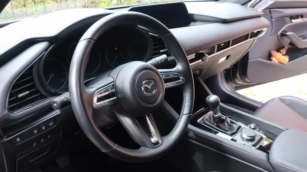 Mazda 3 / 186 PS /Leder/Design-P. 8-f.Bereif. a. Alu 04/2023-photo-10